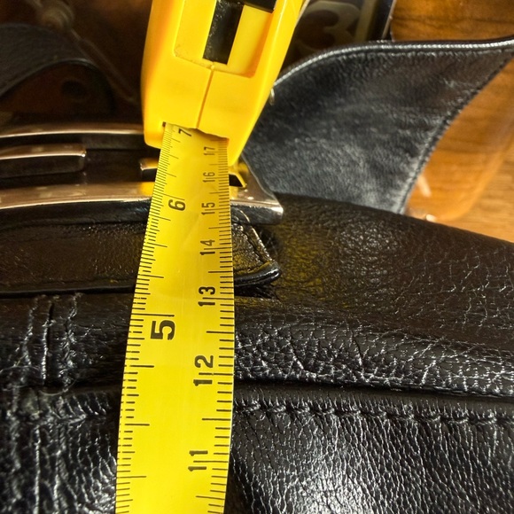 ❤️RARE FENDI Black Leather Forever Mama Bag❤️ - Picture 13 of 16